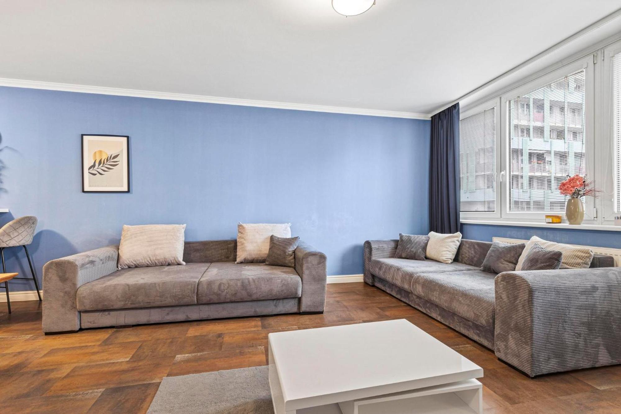 Tomato Apartment - With Free Parking Bratislava Exterior photo
